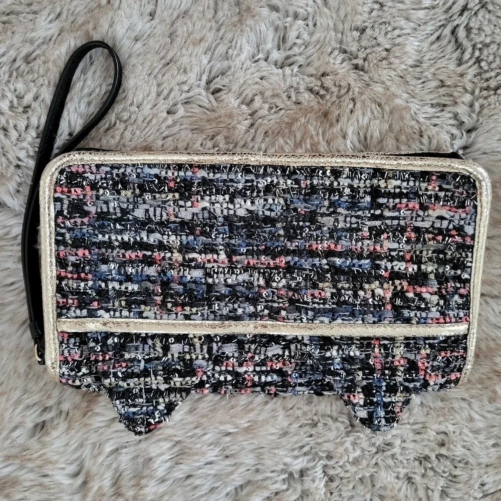 Juicy Couture Tweed Cat Clutch Wrislet - Picture 4 of 8